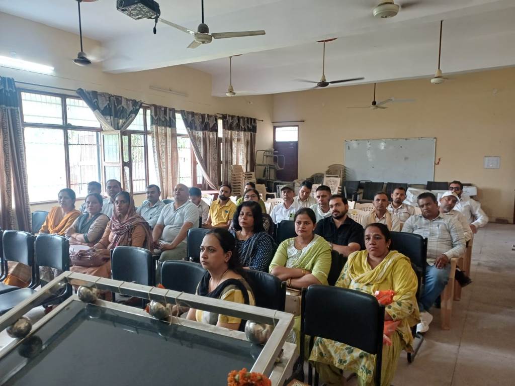 हांसी जिला के सरकारी स्कूलों में एआई शिक्षा की नई शुरुआत एक अगस्त से विद्यार्थियों को मिलेंगे आर्टिफिशियल इंटेलिजेंस टूल्स का प्रशिक्षण